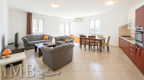 ATRAKTIVNA PONUDA | Stan 78 m2 na izvrsnoj poziciji u centru Dubrovnika | Parking u garaži